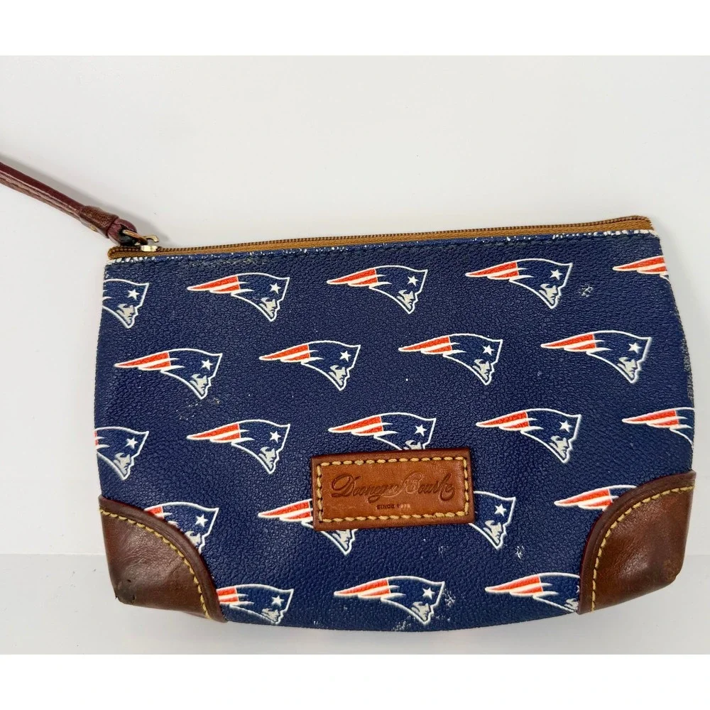 Dooney & Bourke New England Patriots Wristlet Pouch Navy Blue Leather Trim